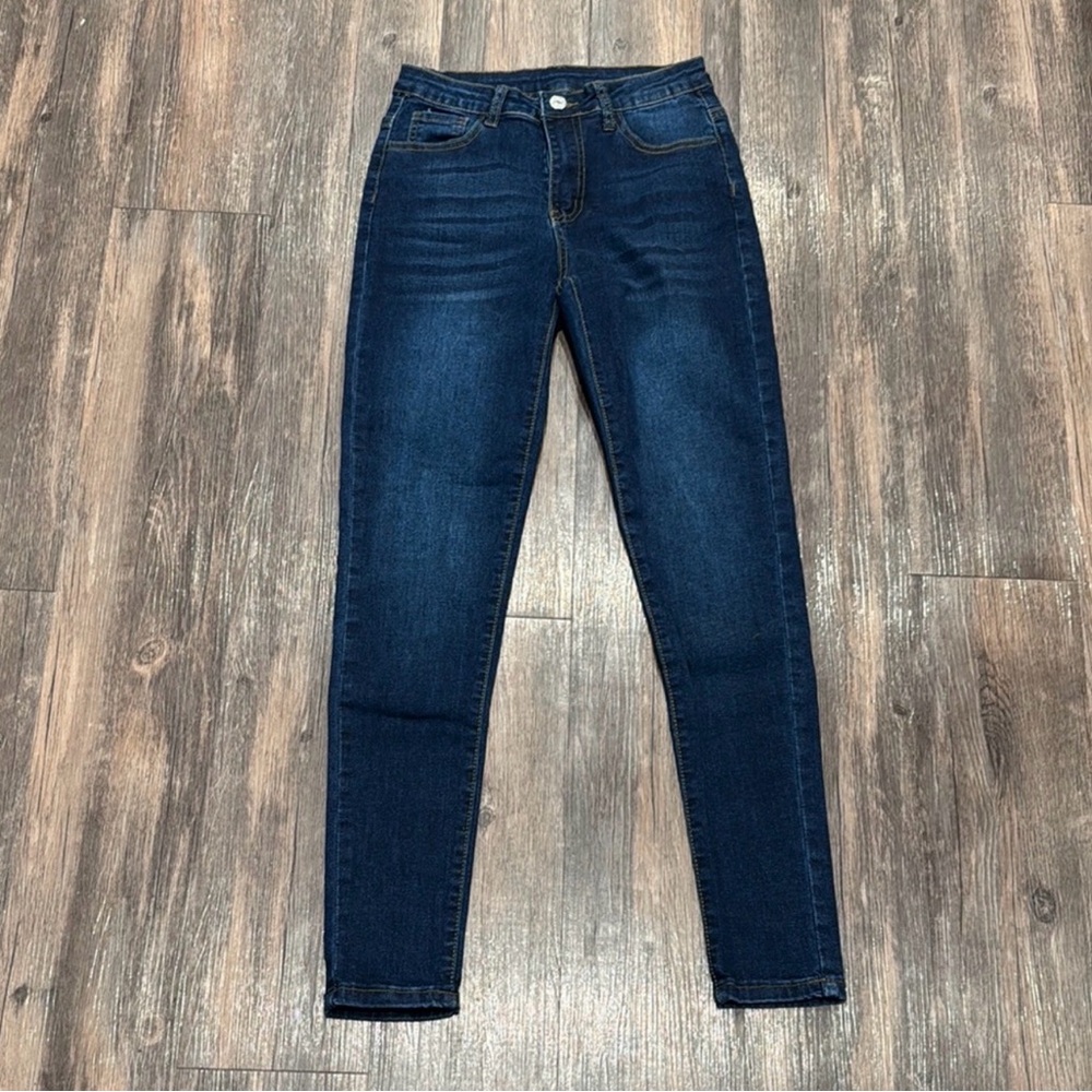 Dark Wash Skinny Jeans Size S NWOT
